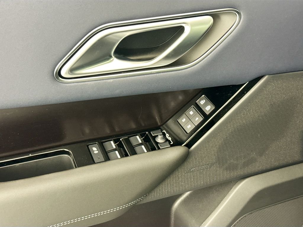 New 2026 Varesine Blue Land Rover Belgravia Edition image 18