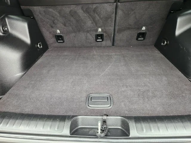 Used 2020 Silver Jeep Trailhawk image 32