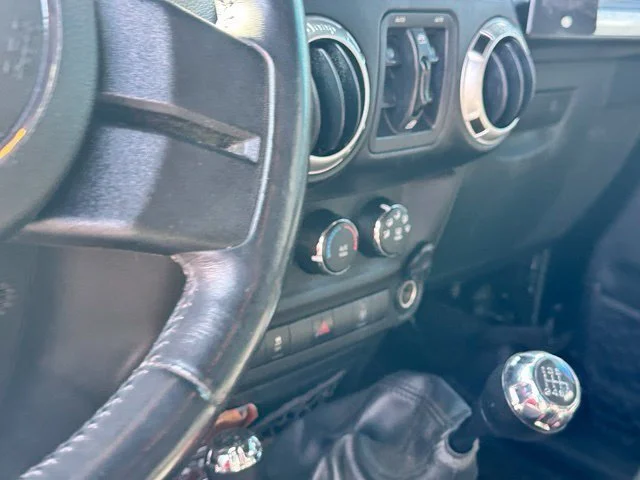 Used 2015 Black Jeep Unlimited Rubicon image 25