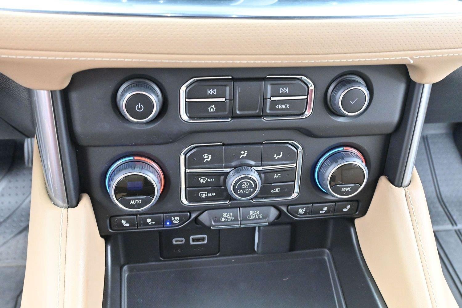 Used 2024 Summit White Chevrolet Premier image 27
