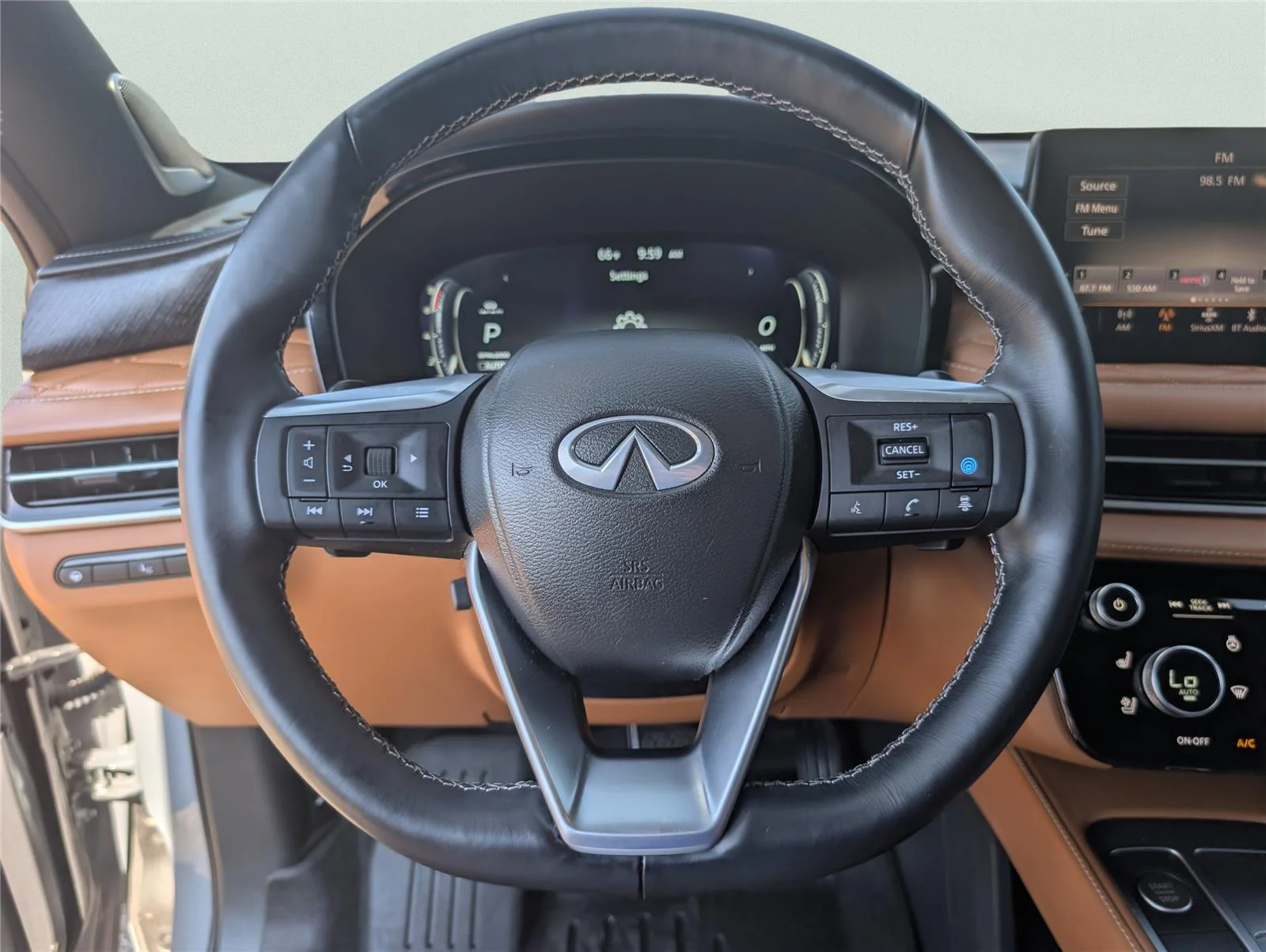 Used 2025 Harbor Gray/Obsidian Black INFINITI AUTOGRAPH image 22