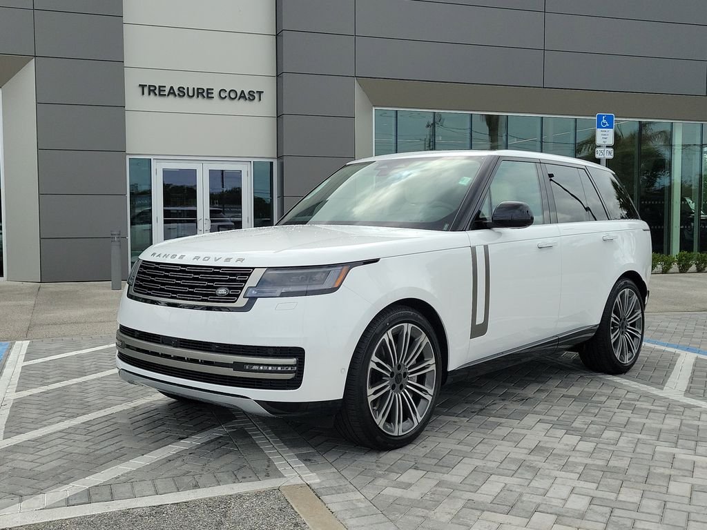 New 2026 Ostuni Pearl White Land Rover SE image 1