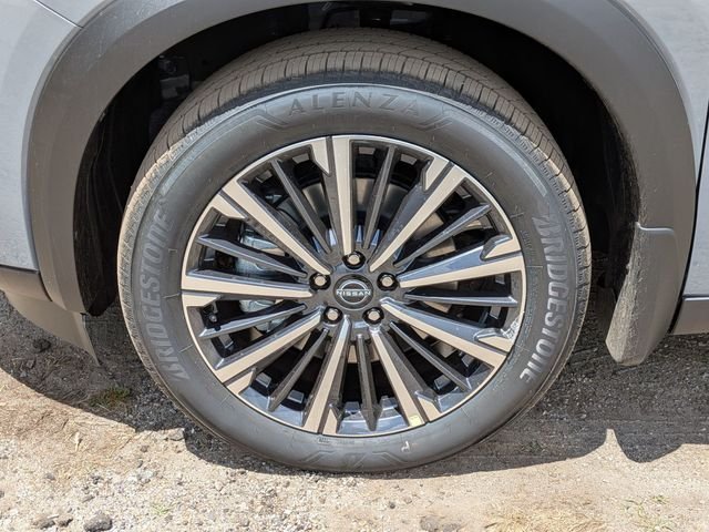 New 2026 Gray Nissan Platinum image 11