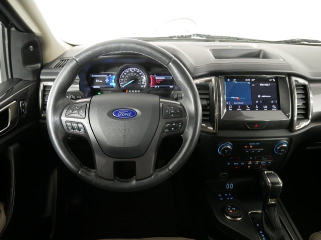 Used 2019 White Platinum Tri-Coat Ford Crew Cab LARIAT w/ FX4 Off-Road Pkg & Technology Pkg image 21
