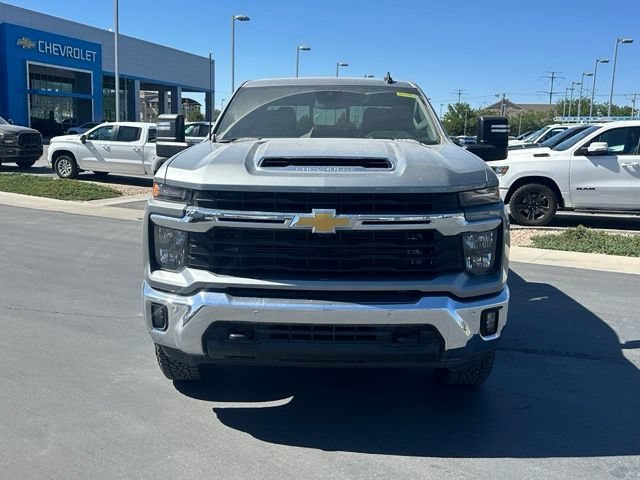 New 2026 Sterling Gray Metallic Chevrolet LT image 11