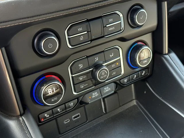Used 2022 Gray Chevrolet High Country image 27