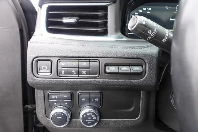 Used 2024 Titanium GMC Denali image 22