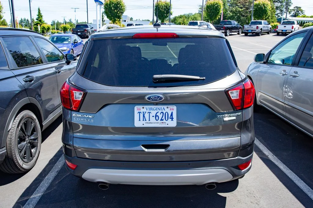 Used 2019 Magnetic Ford FWD Titanium image 4