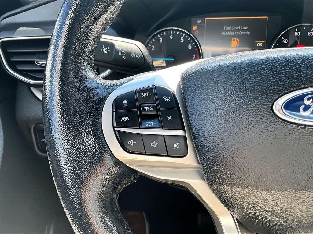 Used 2023 Gray Ford XLT image 24