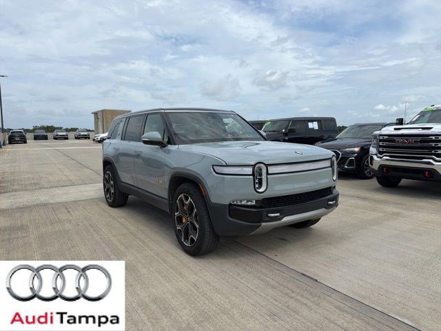 2022 Rivian R1S Launch Edition's photo