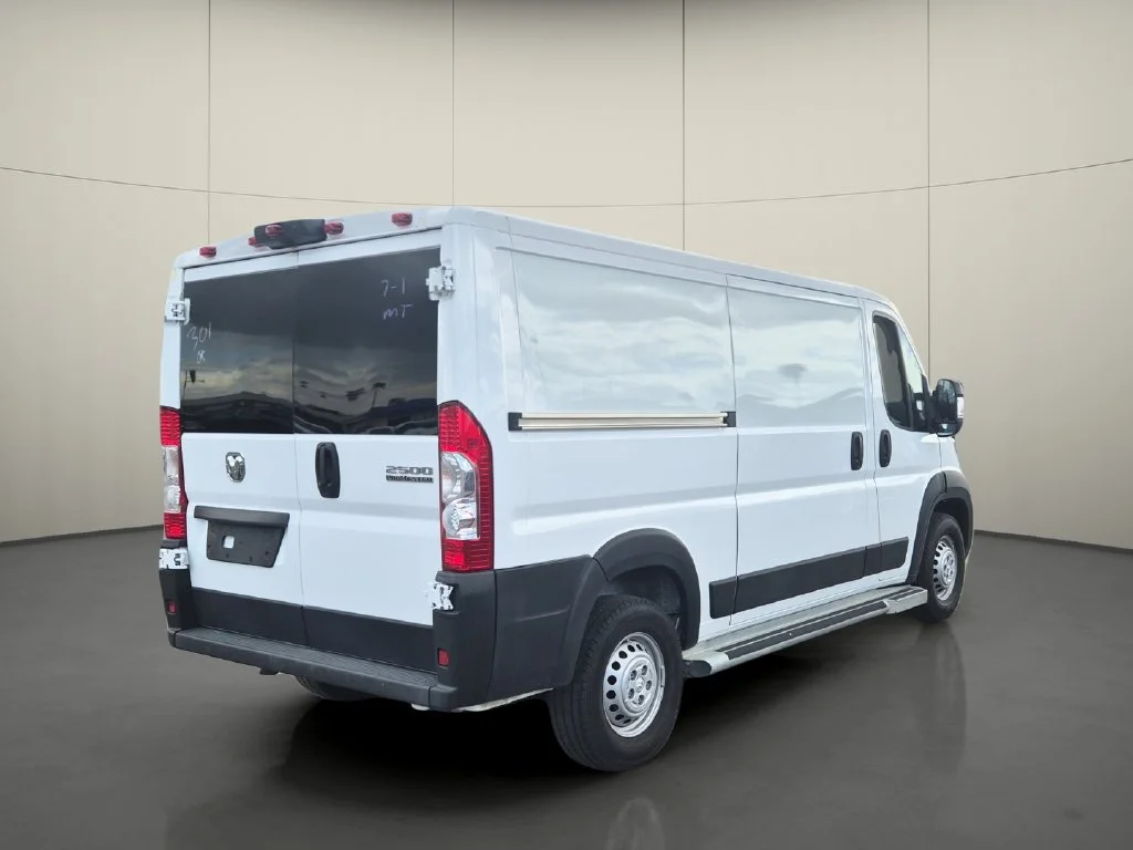 Used 2025 White Ram Base image 7