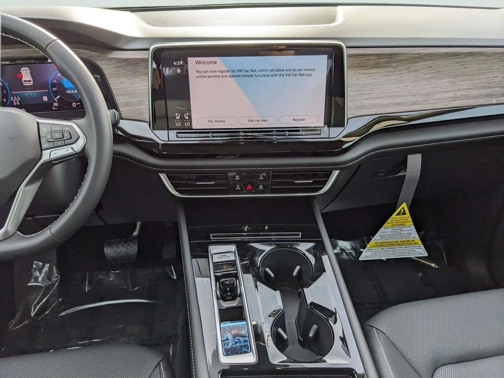 New 2026 White/off-white Volkswagen SEL image 17