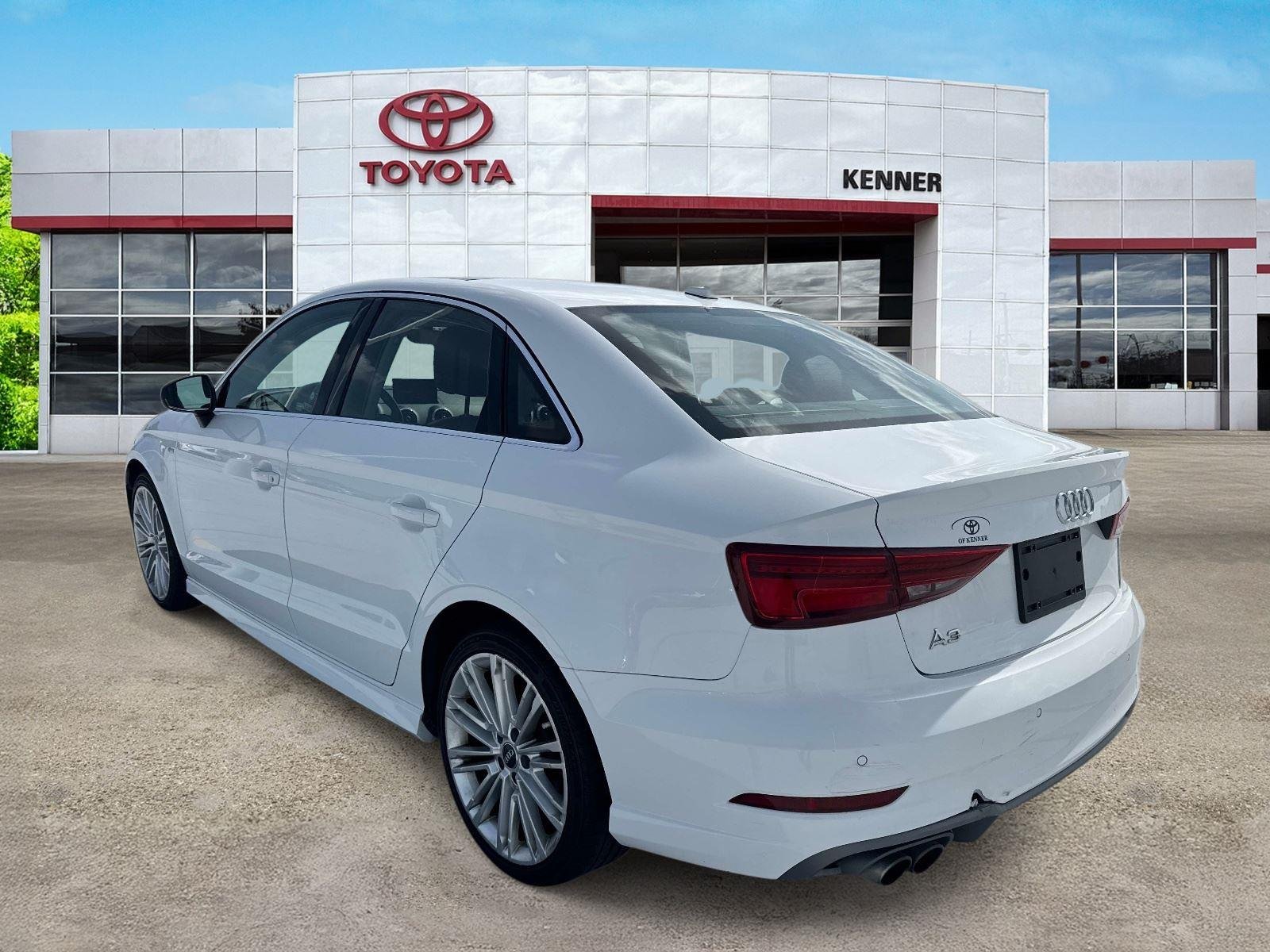 Used 2017 Ibis White Audi Premium Plus image 4