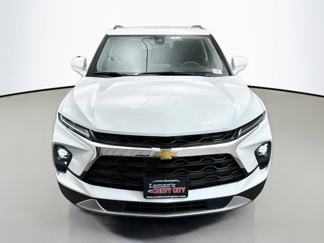 New 2026 Summit White Chevrolet 2LT image 2