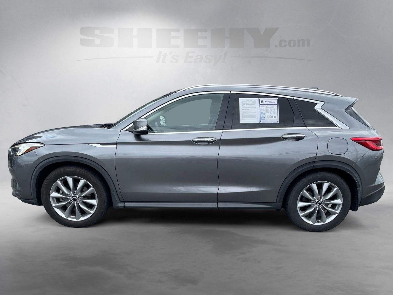 Used 2021 Gray INFINITI LUXE image 15