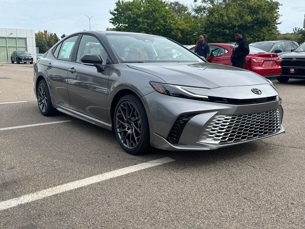 New 2026 Heavy Metal with Midnight Black Metallic roof Toyota XSE image 9