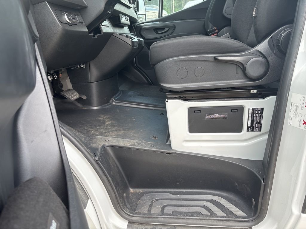 Used 2024 White Mercedes-Benz Cargo 170 WB image 44