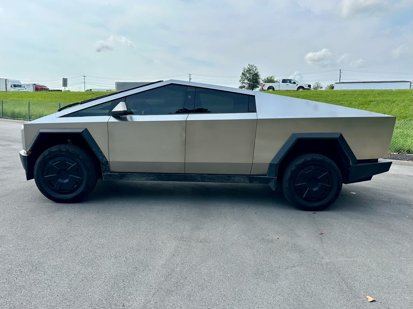 Used 2024 Stainless Steel Tesla  image 7