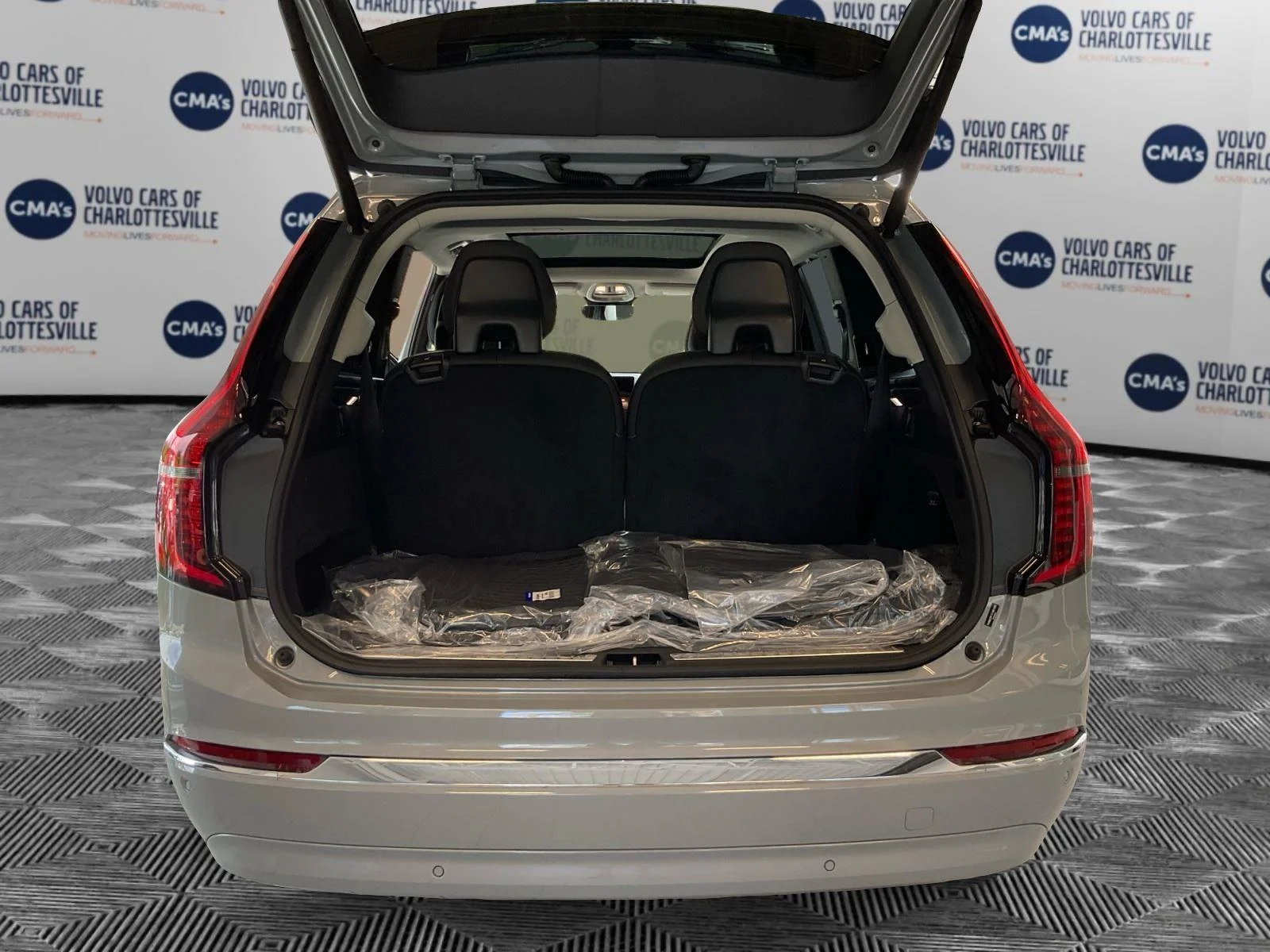 2026 Volvo XC90 Ultra - Photo 11
