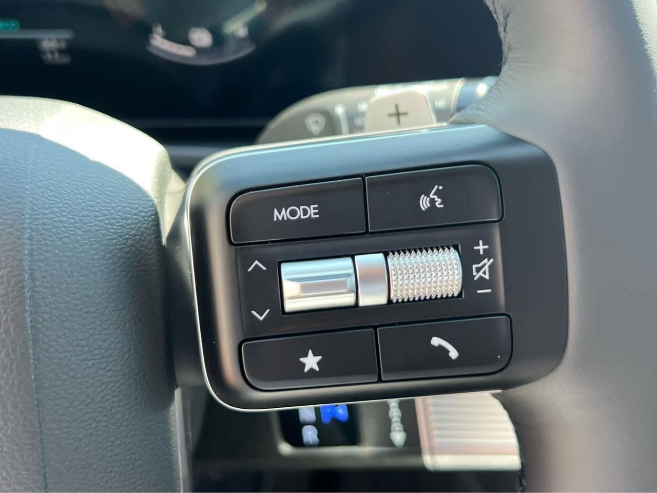 New 2026 Ecotronic Gray Hyundai SE image 32