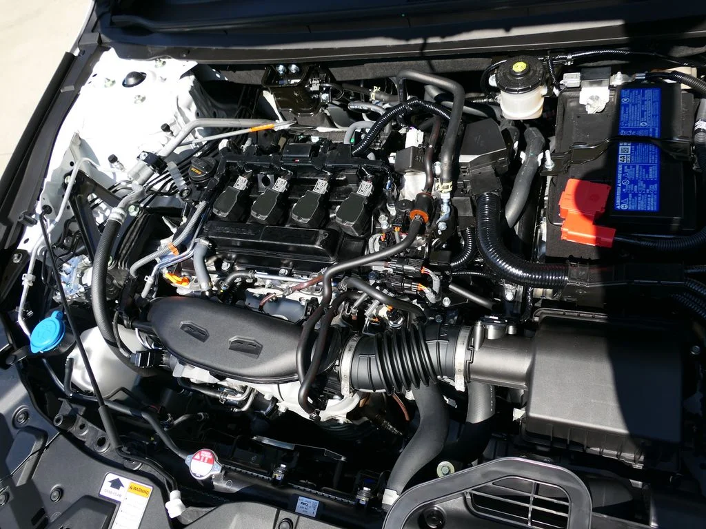 New 2026 Platinum White Pearl Honda LX image 36