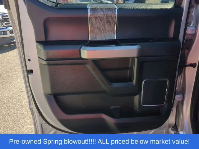 Used 2019 Silver Ford Lariat image 34