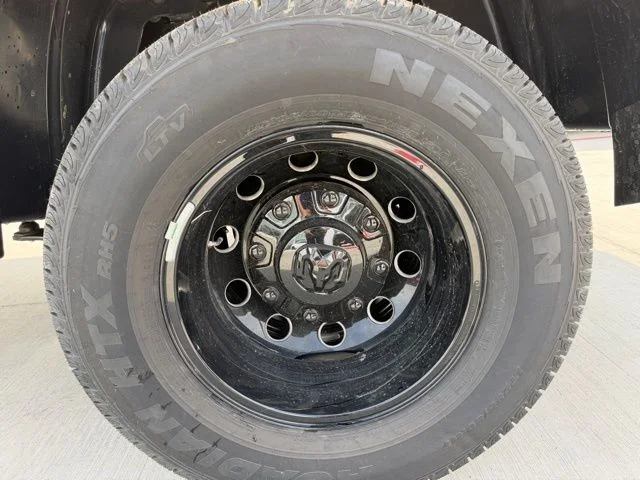 New 2026 Silver-Zynith Exterior Paint RAM Laramie image 27