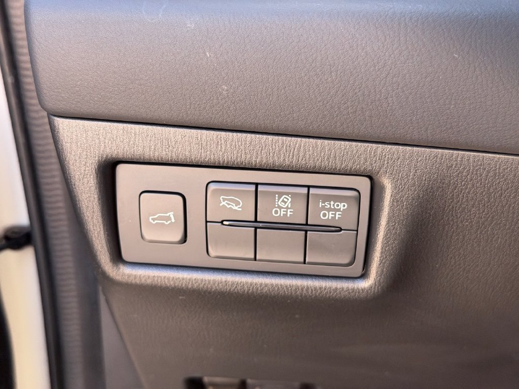 Certified Used 2024 White Mazda 2.5 S Preferred Package image 30