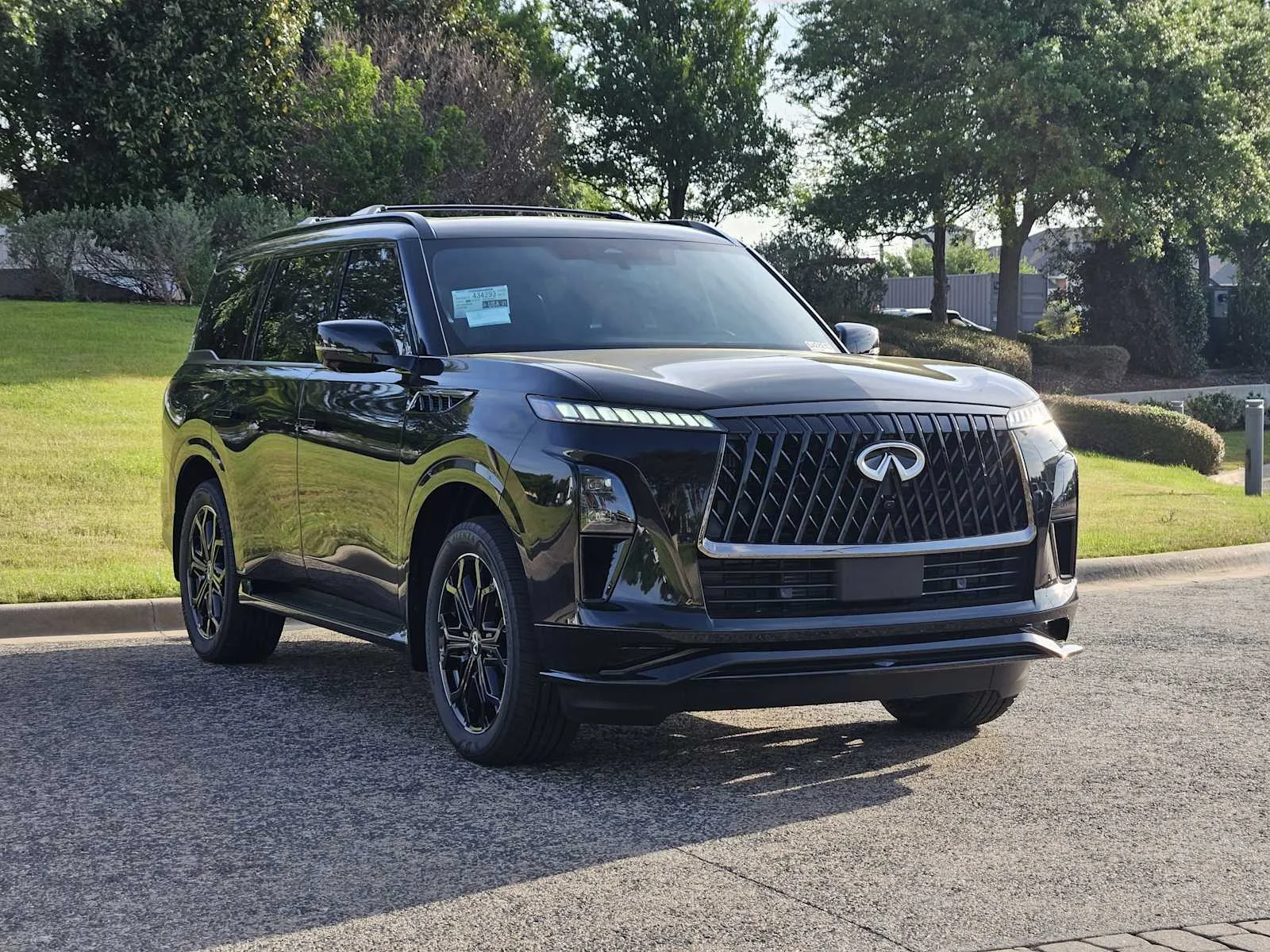 New 2026 MINERAL BLACK INFINITI Sport 4WD image 2