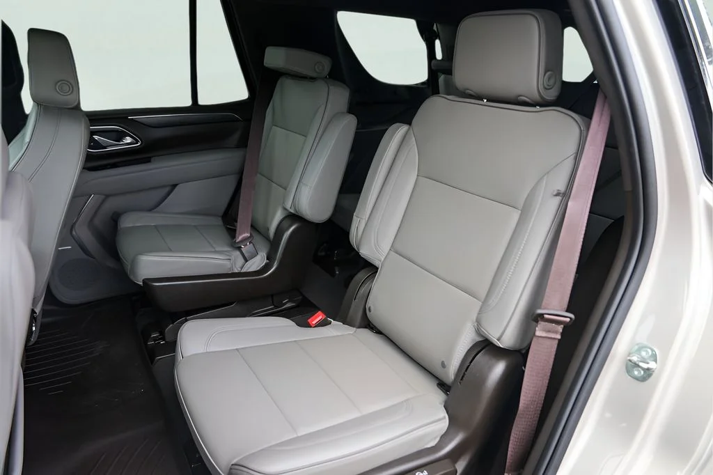 Used 2023 Beige GMC SLT image 28