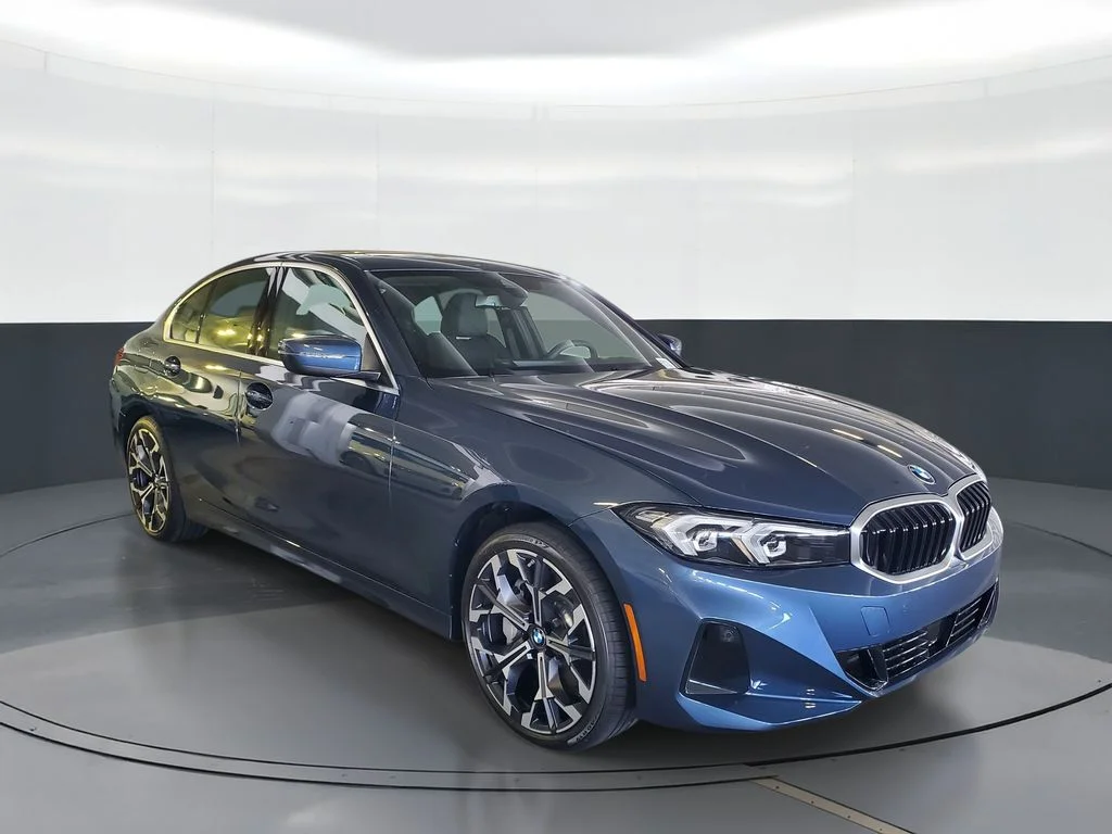 New 2026 Blue BMW 330i image 2