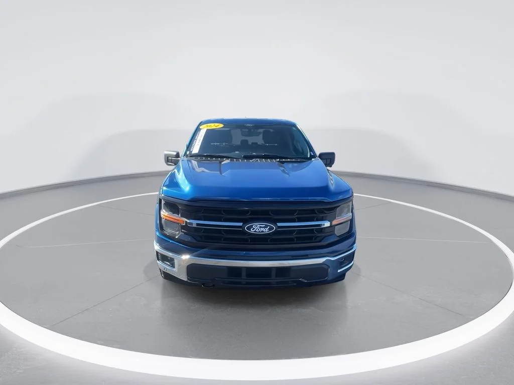 Used 2024 Blue Ford XLT image 3