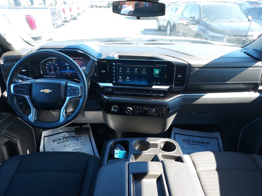 Used 2024 White Chevrolet LT image 15