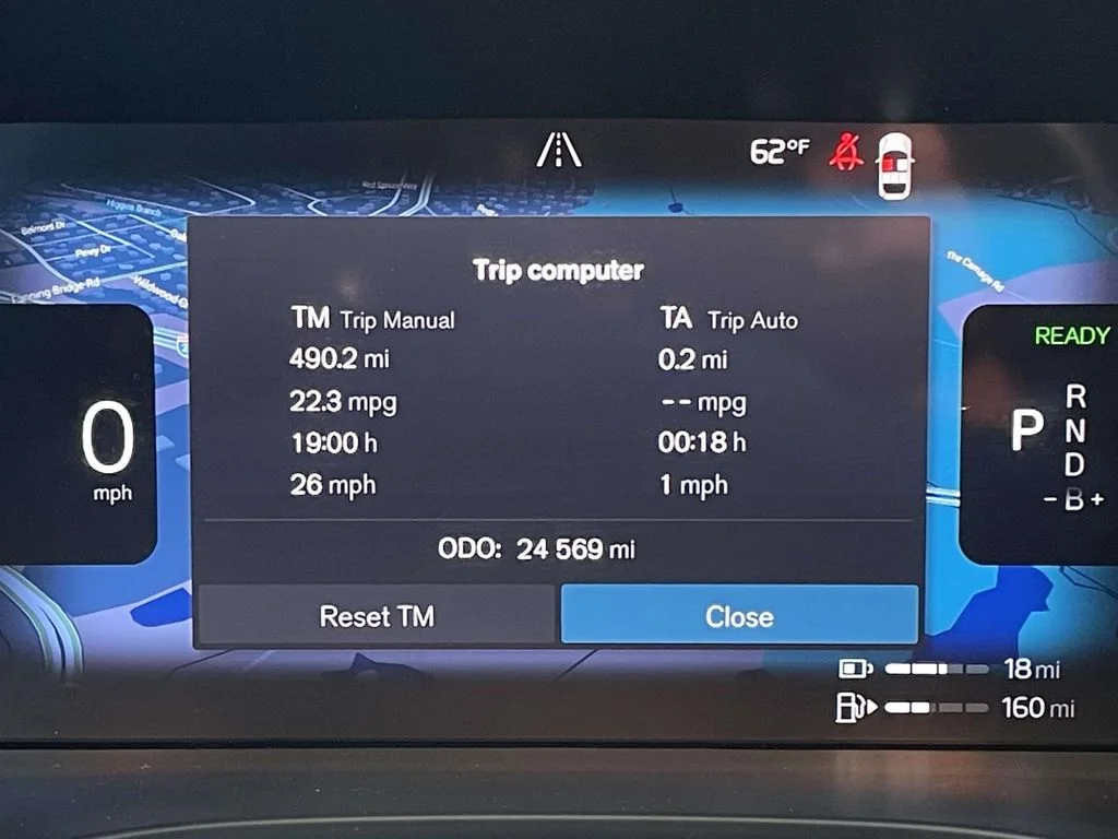 Used 2024 Denim Blue Metallic Volvo Plus Dark Theme image 15