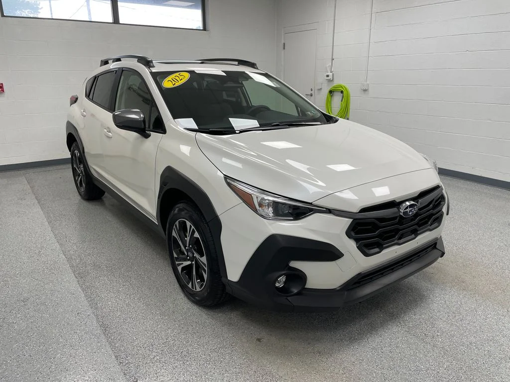 Used 2025 Crystal White Pearl Subaru Premium image 4