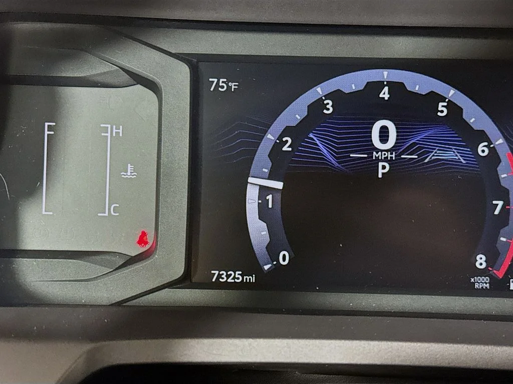 2025 Toyota Tacoma SR5 - Photo 14
