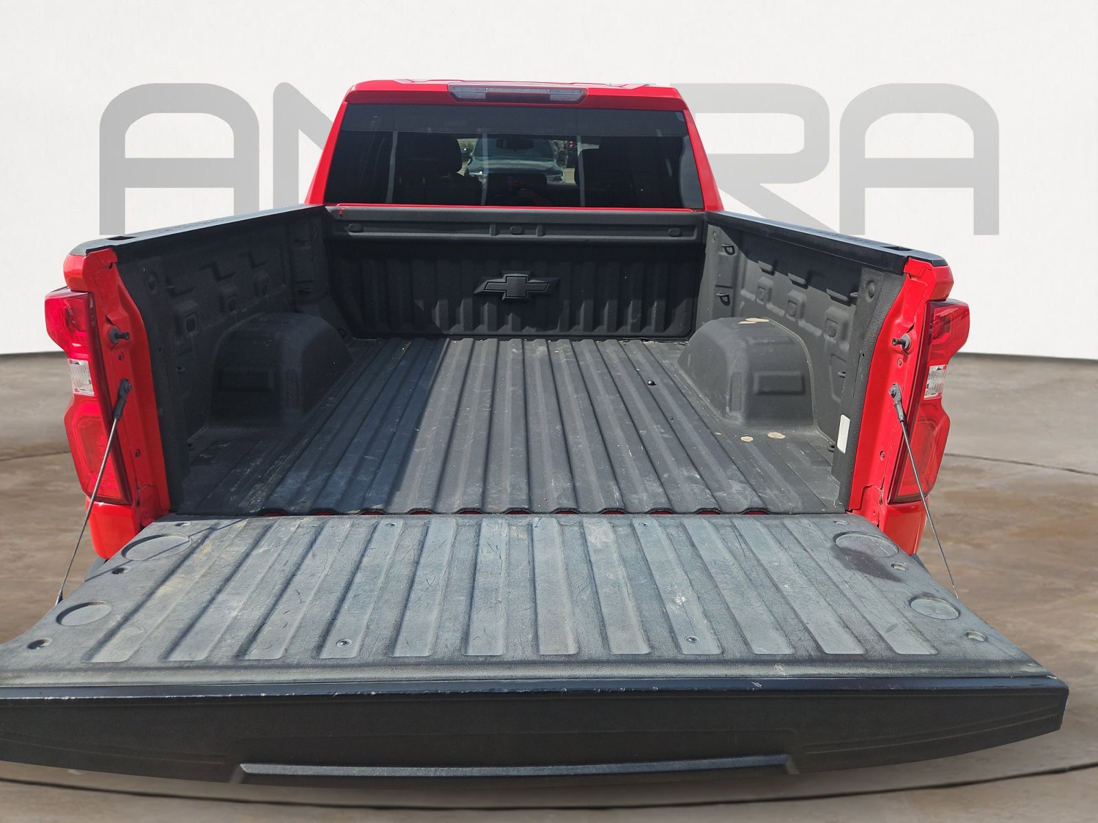 Used 2020 Red Chevrolet Custom image 11