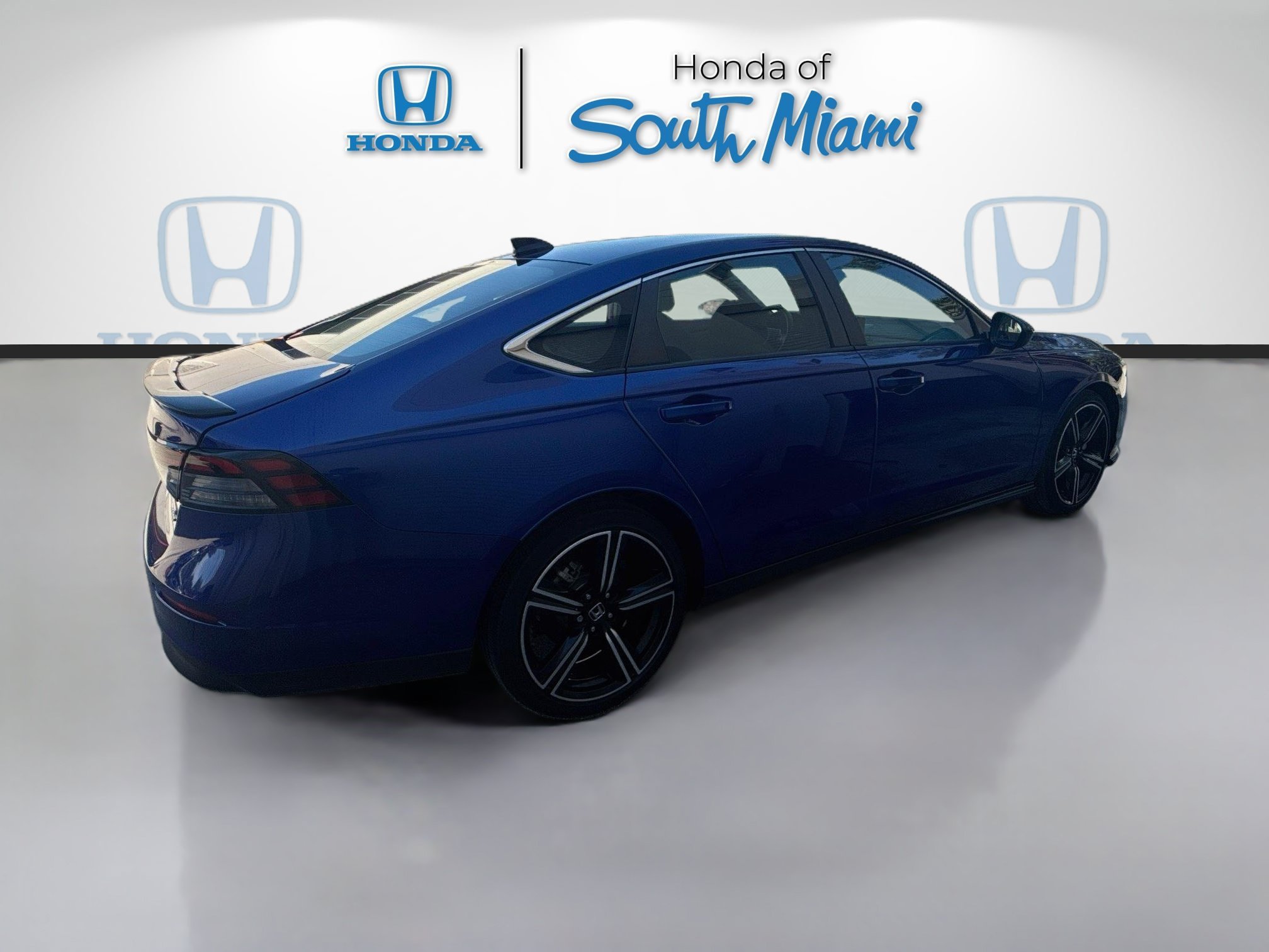Used 2023  Honda Sport image 7