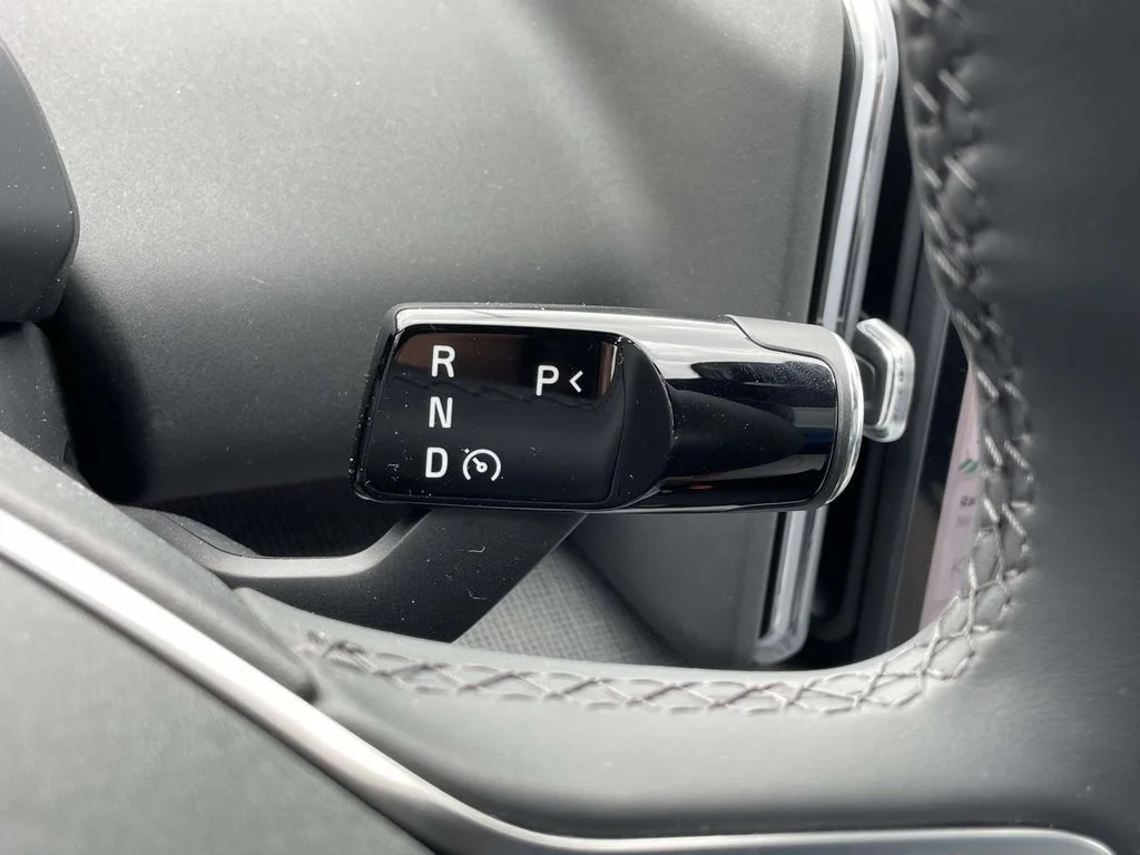 New 2025 Onyx Black Volvo Ultra image 16