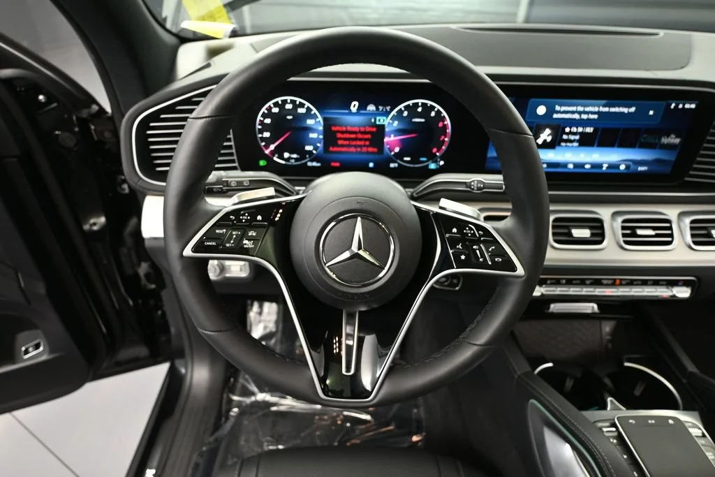 Used 2026 Black Mercedes-Benz GLS 450 image 21
