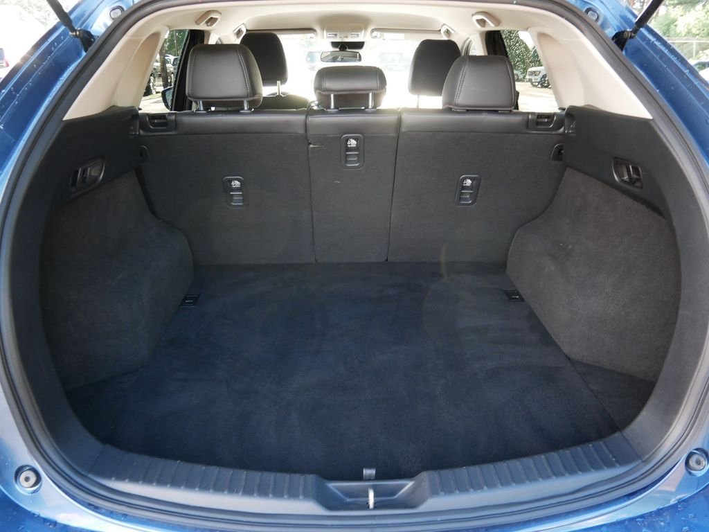 Used 2021 Blue Mazda Touring image 10
