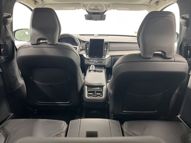 2026 Volvo XC90 Ultra - Photo 13