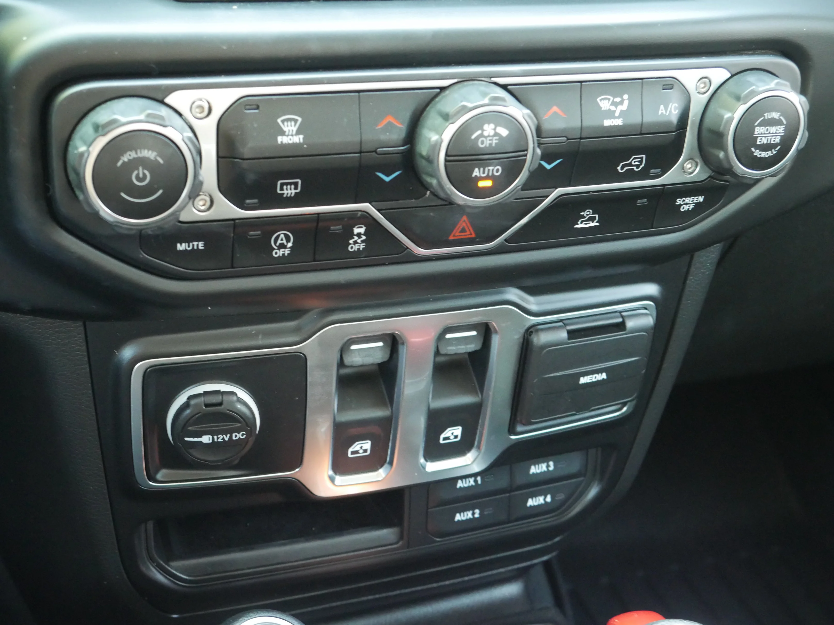Certified Used 2021 Sting-Gray Clearcoat Jeep Sport S image 13