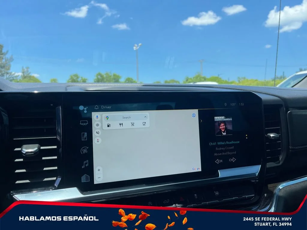 Used 2024 Summit White Chevrolet RST image 31