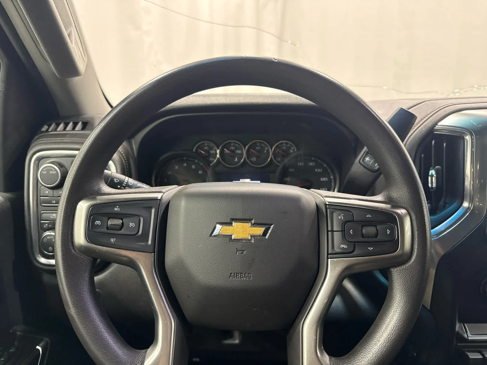 Used 2020 BLACK Chevrolet LT image 16