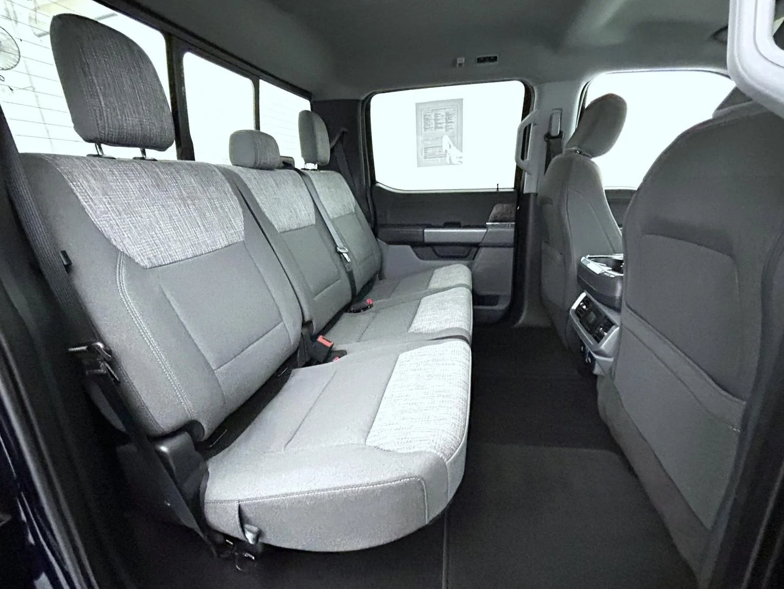 Used 2023 Blue Ford XLT image 18