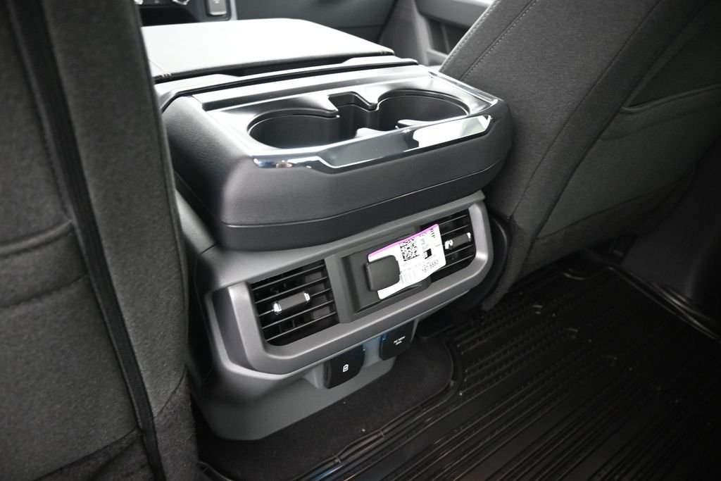New 2026 Oxford White Ford XLT image 19