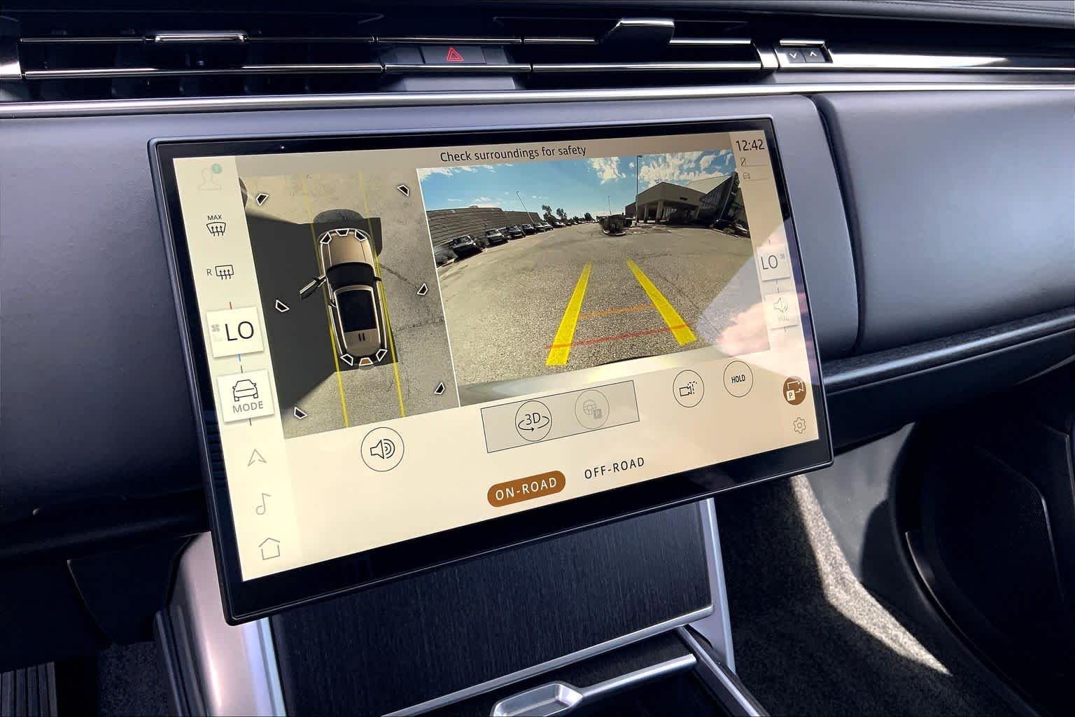 New 2025 Batumi Gold Land Rover SE image 16