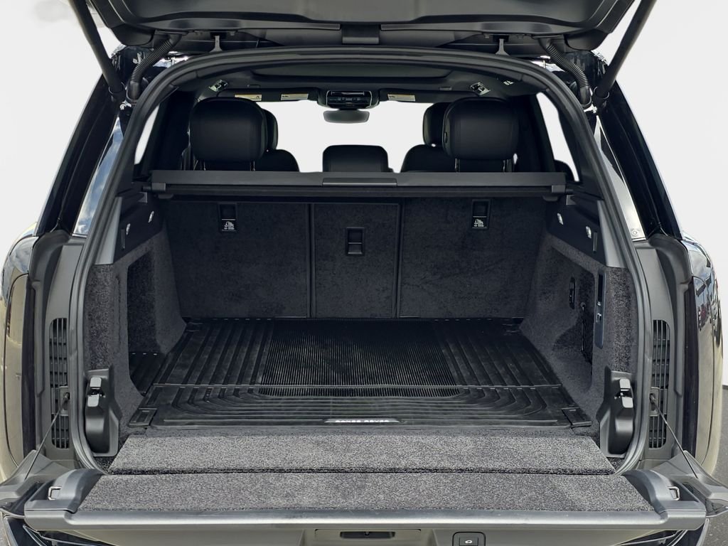 Certified Used 2025 Black Land Rover SE image 12