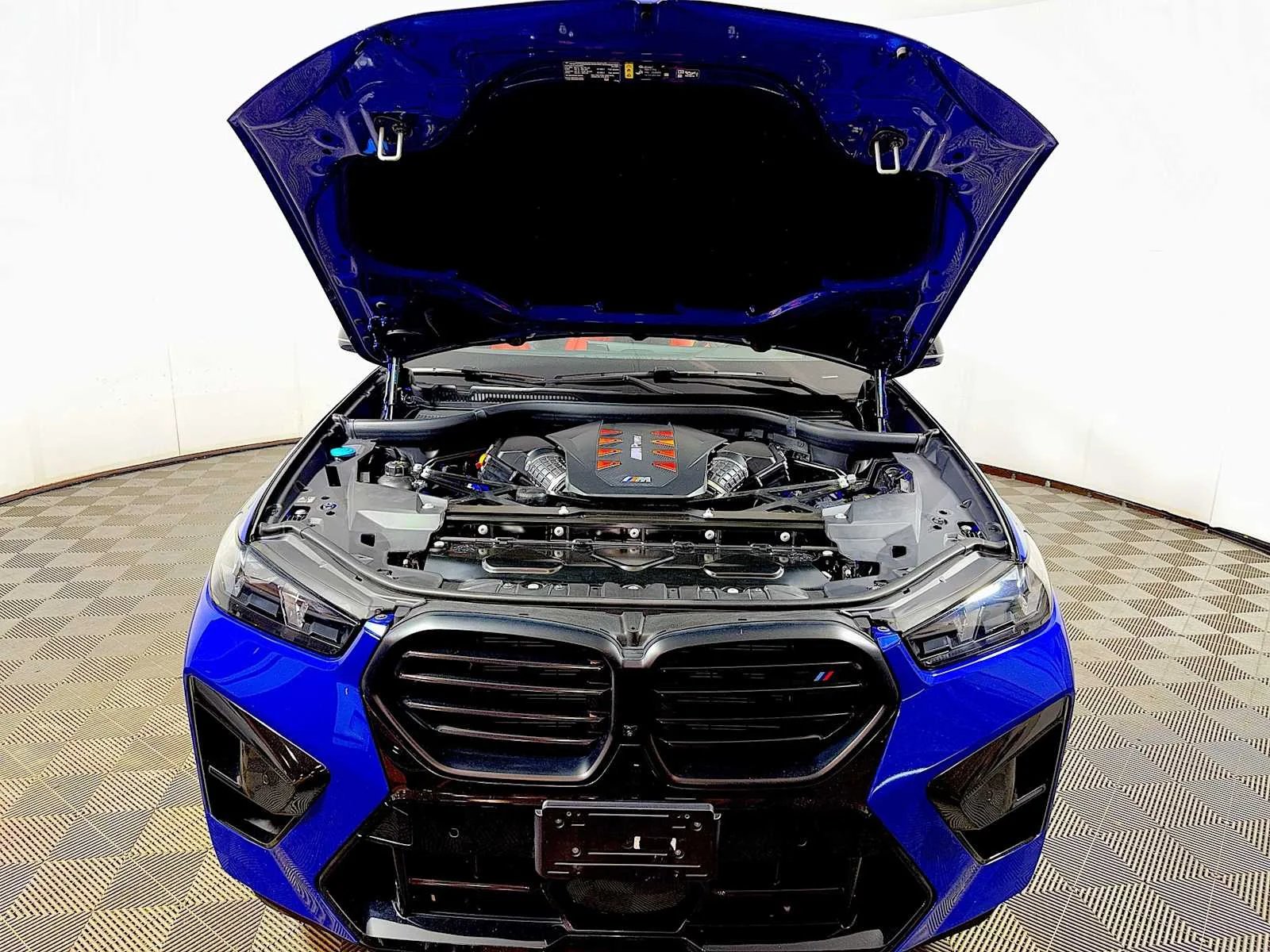 Used 2024 Marina Bay Blue Metallic BMW  image 31